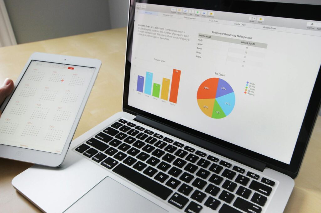 Comparison of digital vs. traditional marketing.